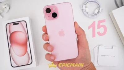iPhone 15 pink
